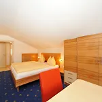 Bergkristall 3*