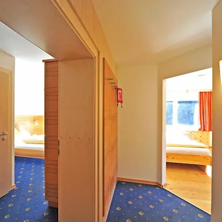 Bergkristall Konukevi 3*