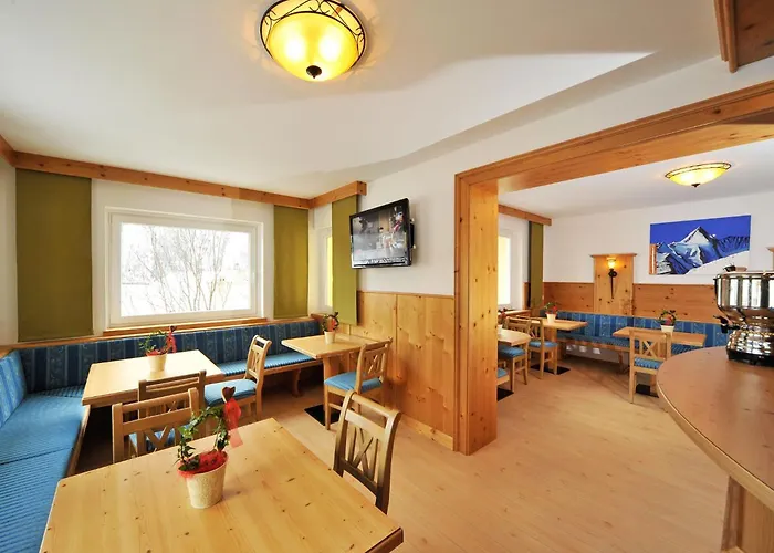 Bergkristall בית הארחה 3*